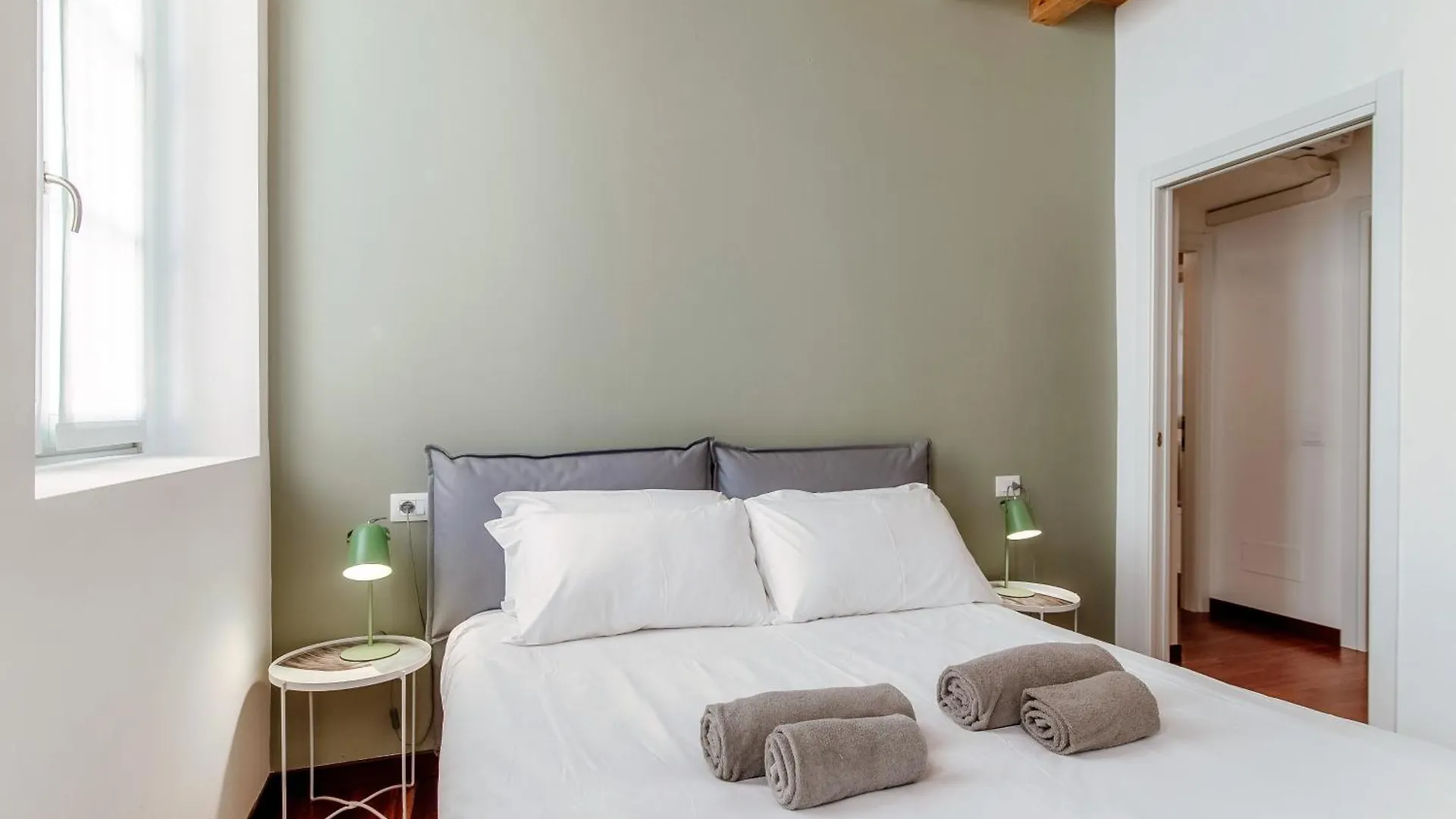 Calicantus Apartments Apollo Комо Италия